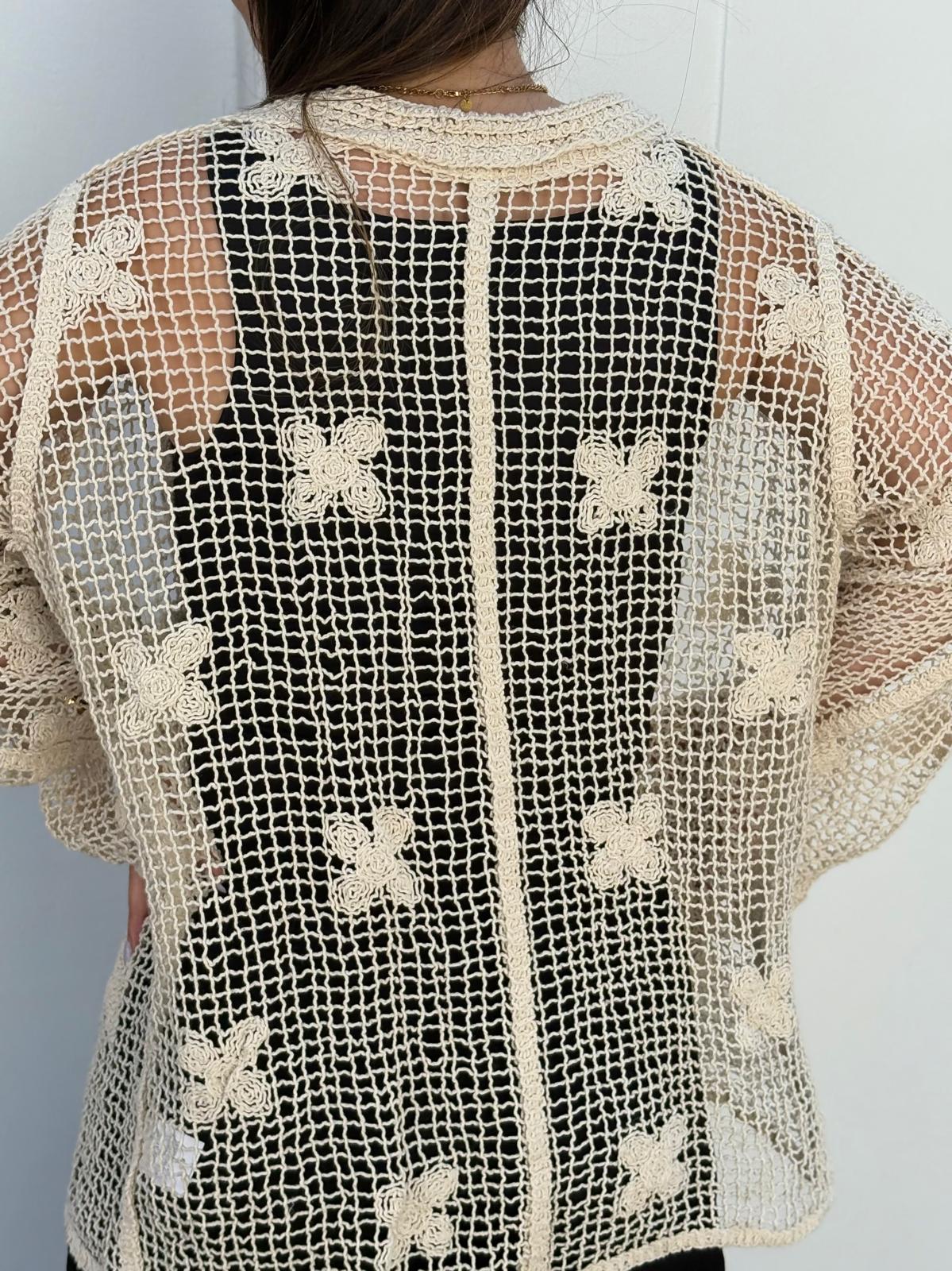 Camisa Botânica em Crochet Bege