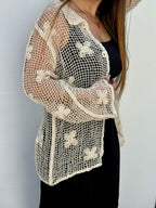 Camisa Botânica em Crochet Bege