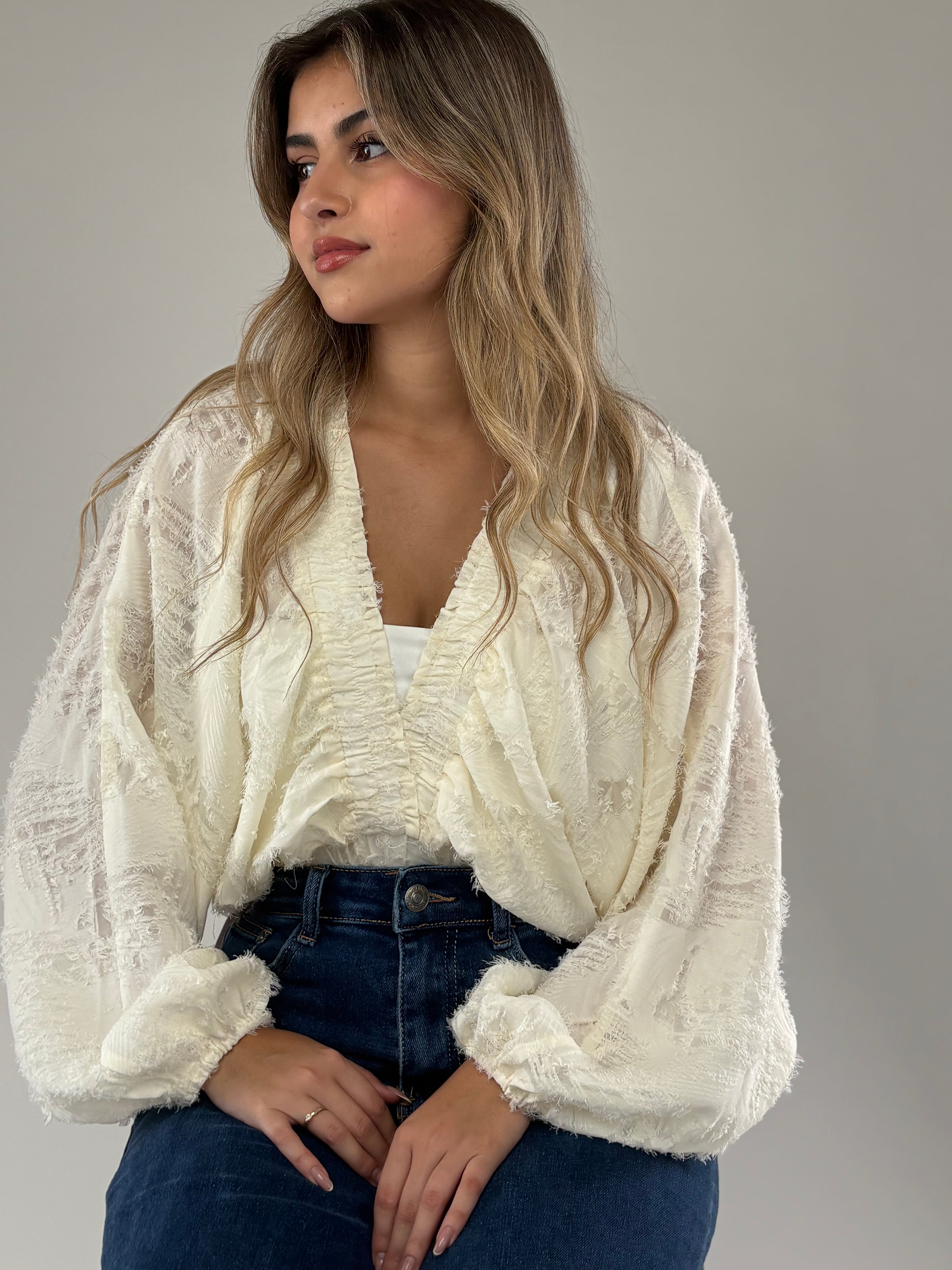 Cropped Envelope Texturizado em Bege