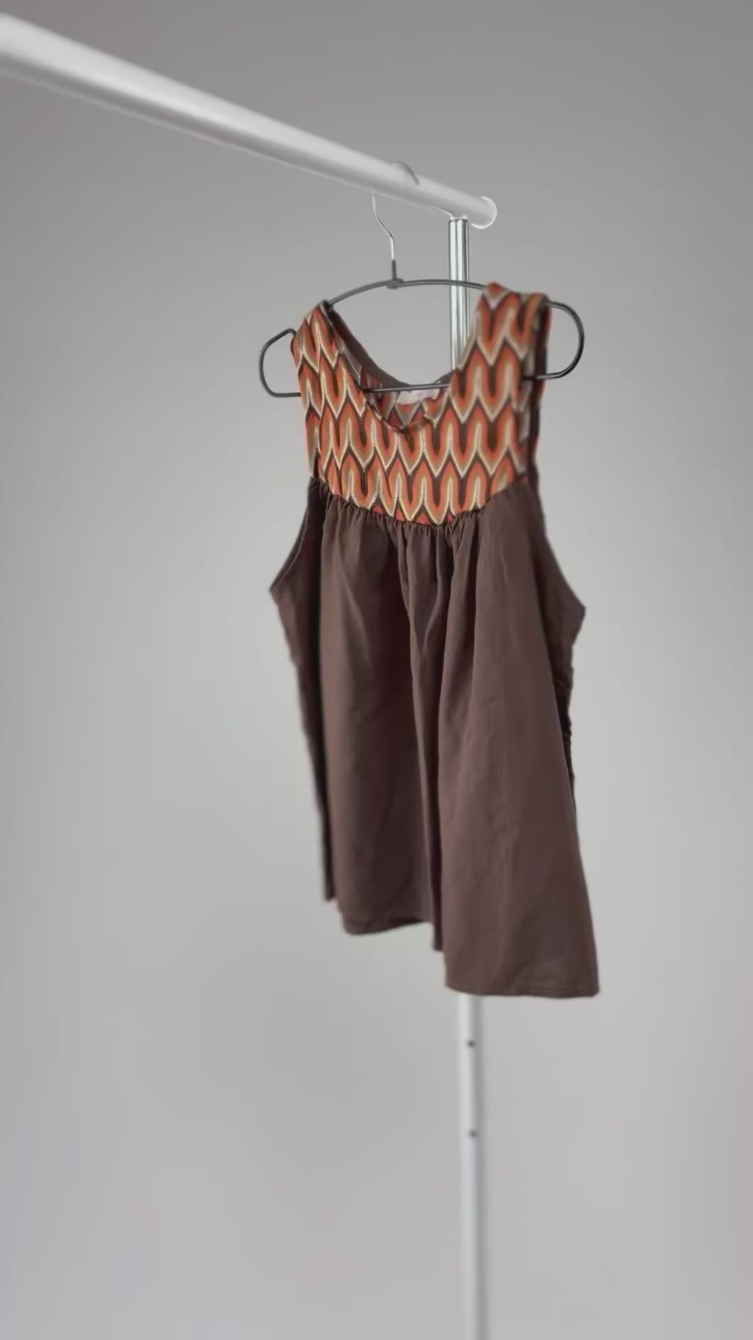 Blusa Mosaico em Castanho